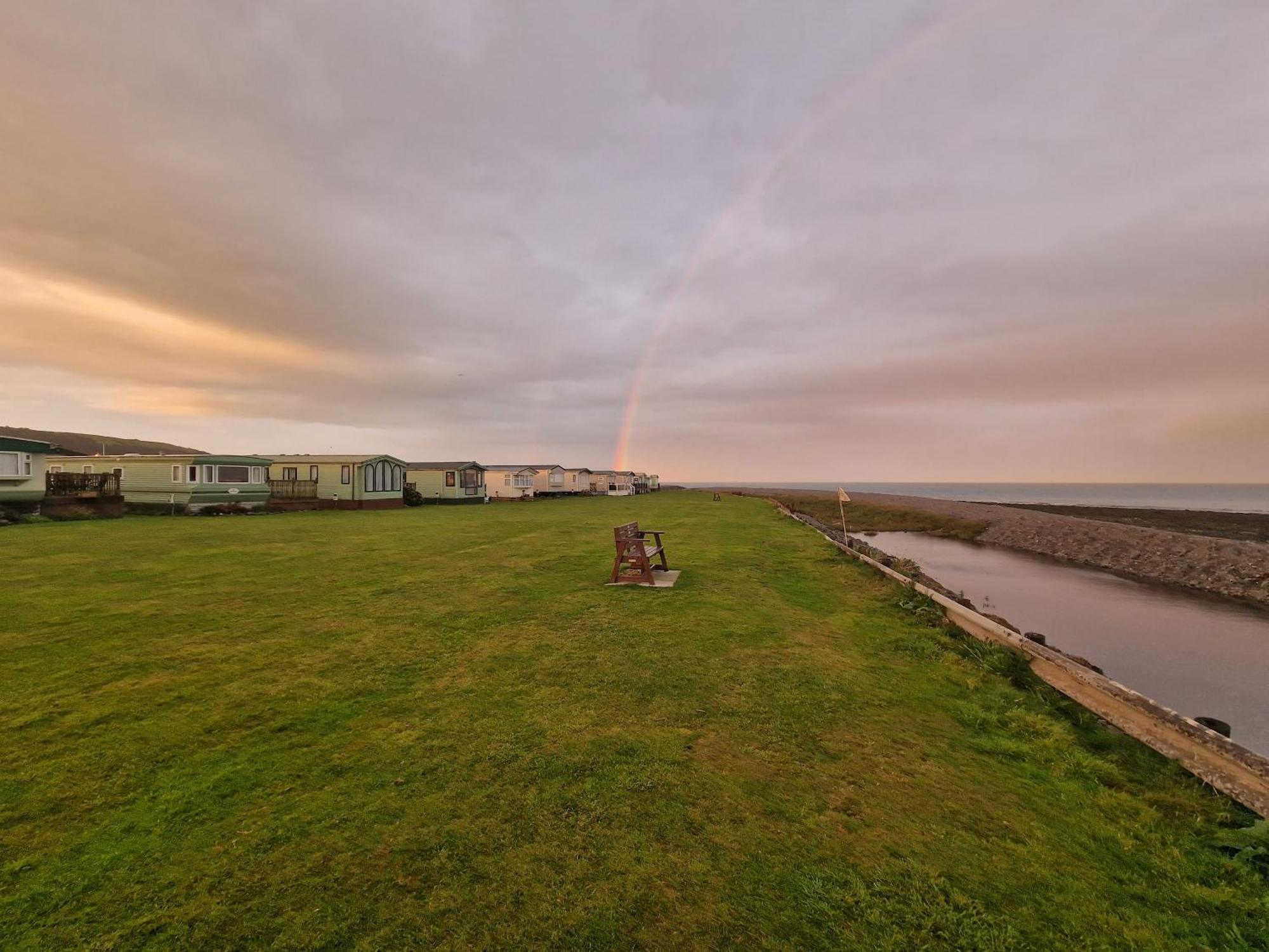 Hotel Bayview At Pengarreg Llanrhystyd Exteriér fotografie